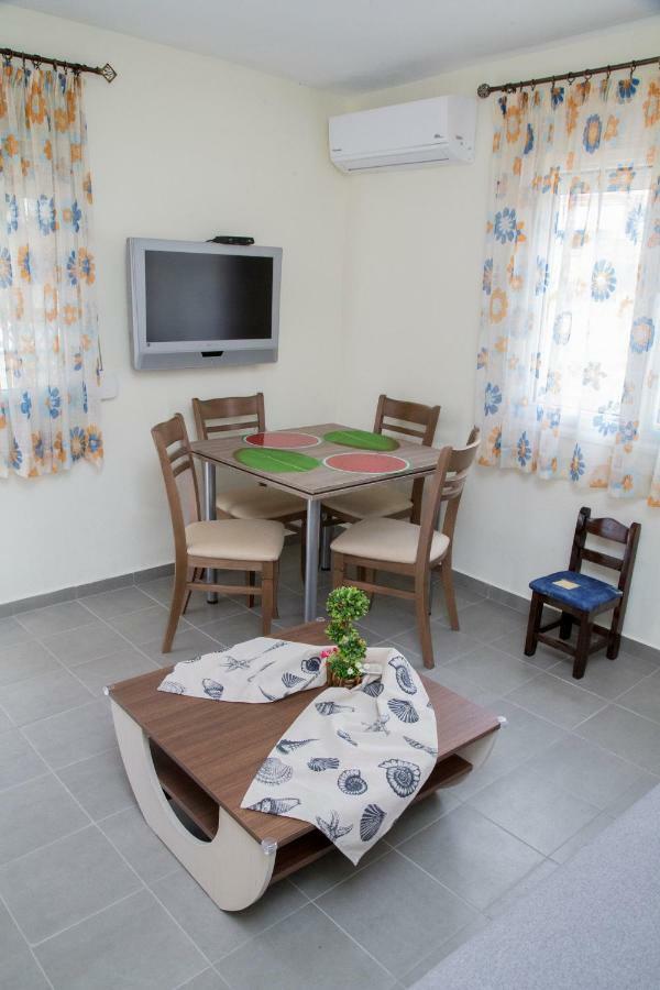 Vila House For Relaxing Vacations Keramotí Exteriér fotografie